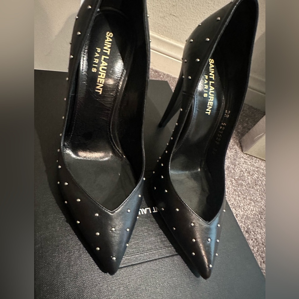 saint laurent pumps